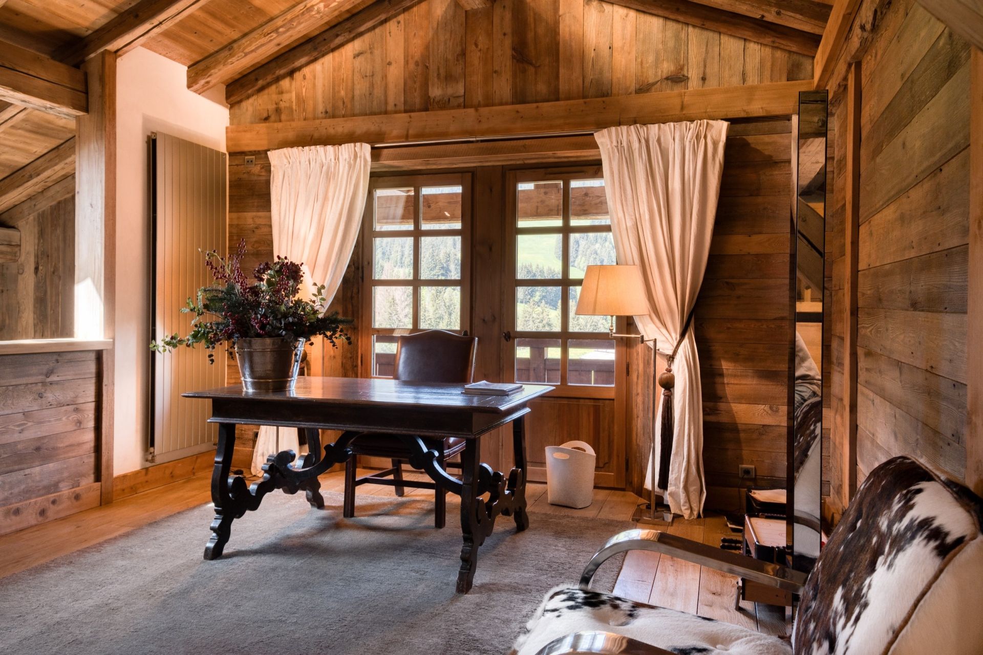 luxury chalet 8 Rooms for seasonal rent on MEGEVE (74120)