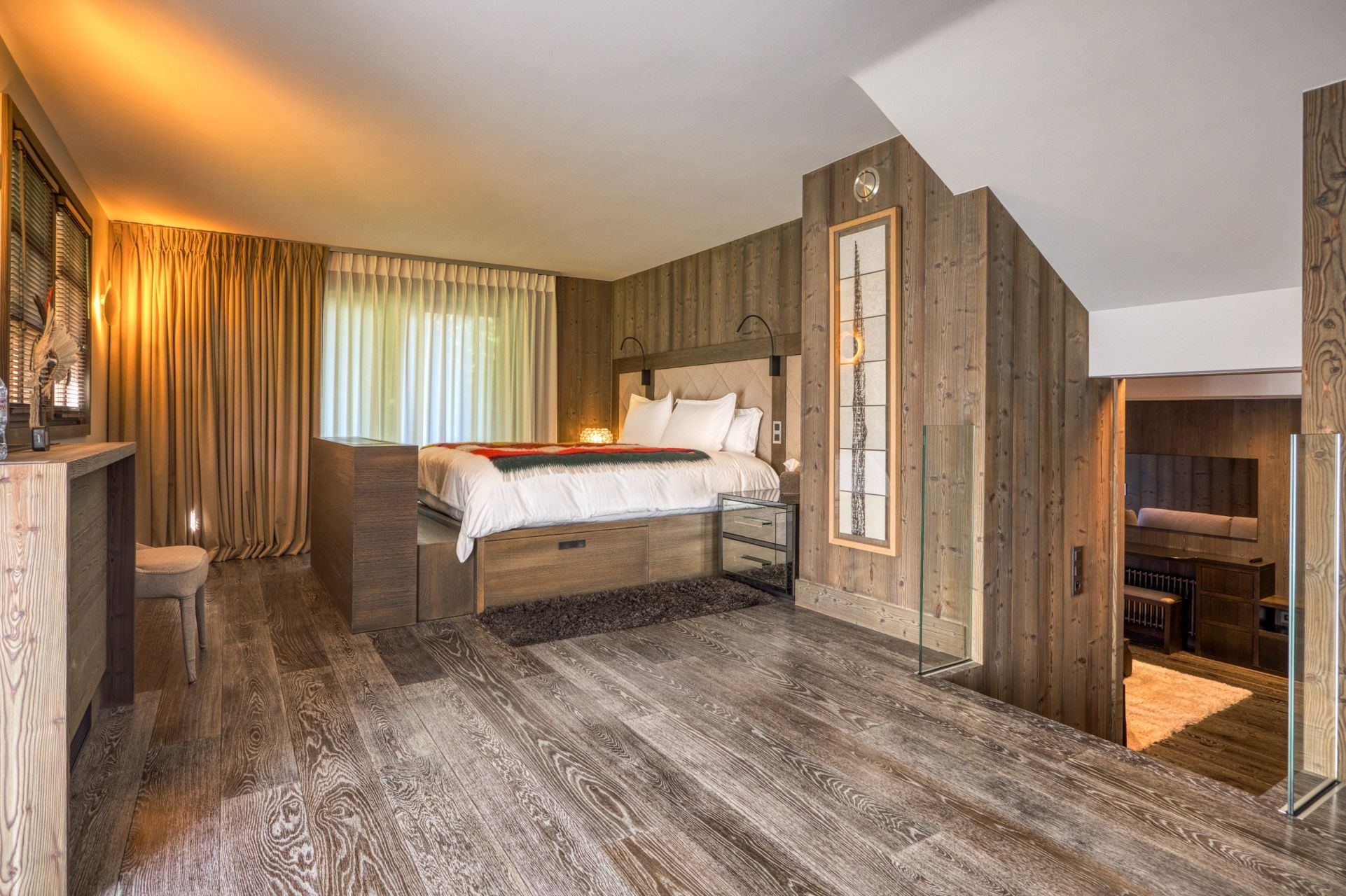 luxury chalet 9 Rooms for seasonal rent on MEGEVE (74120)