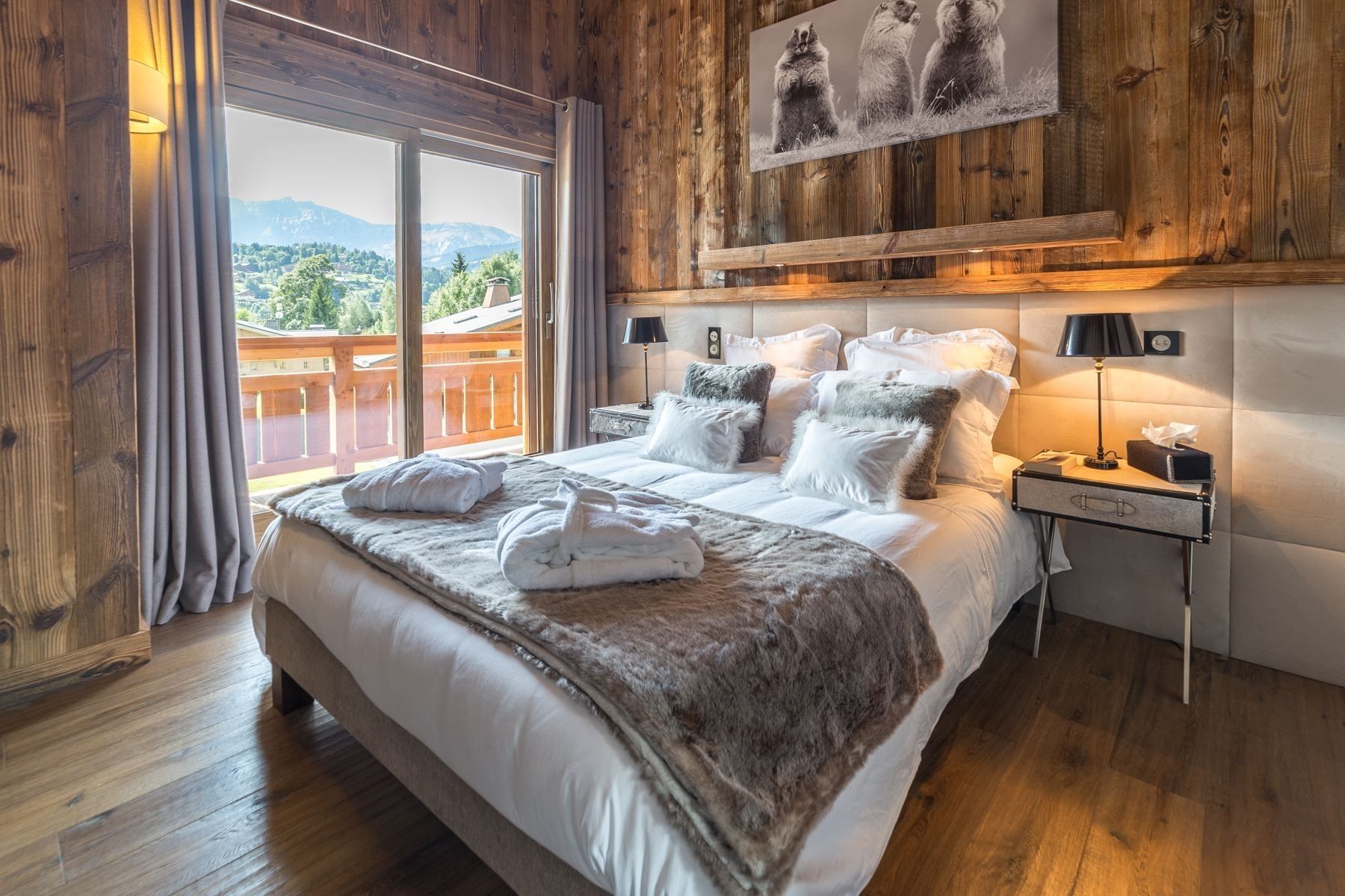 luxury chalet 8 Rooms for seasonal rent on MEGEVE (74120)