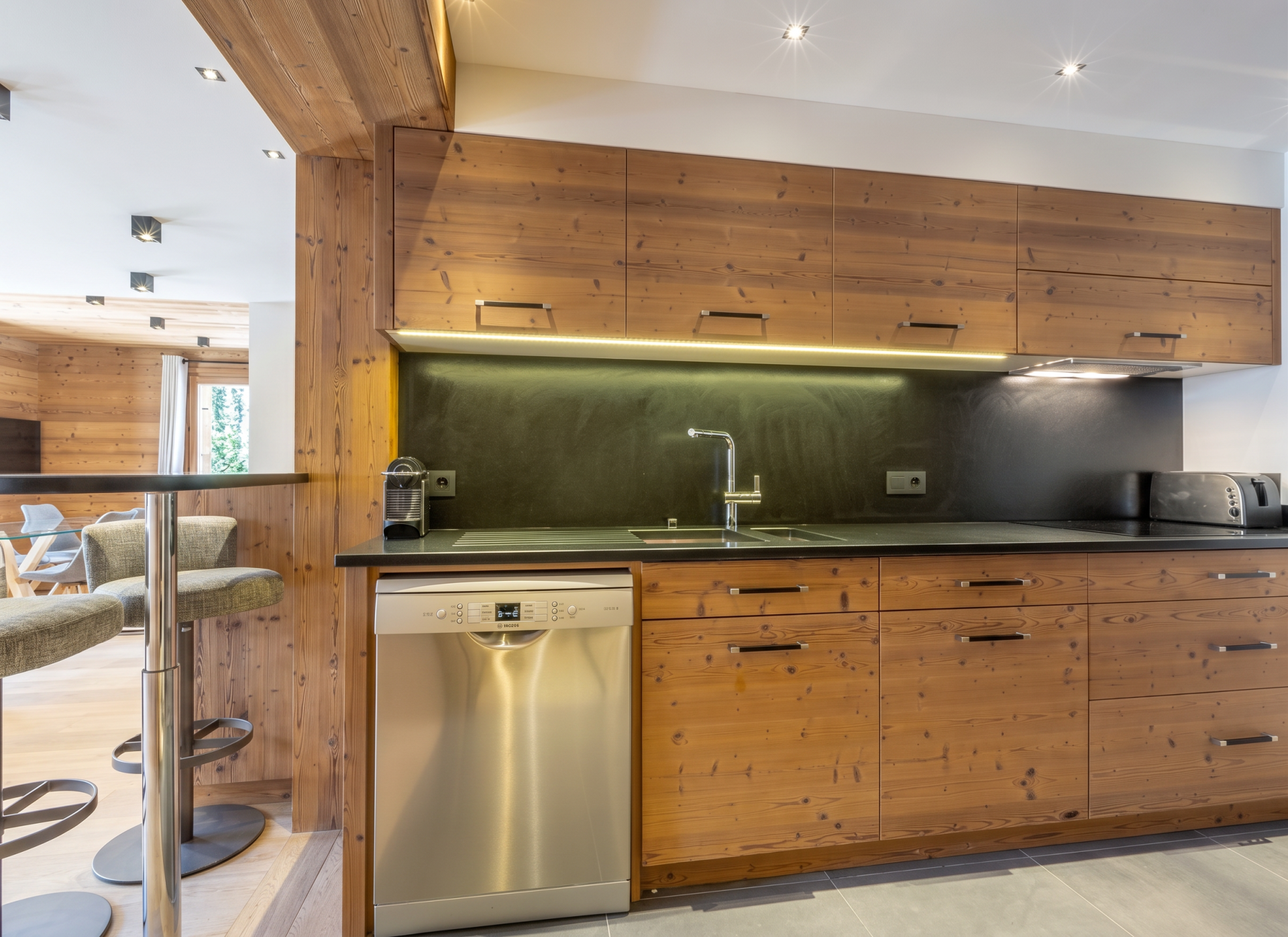 luxury apartment 4 Rooms for seasonal rent on MEGEVE (74120)