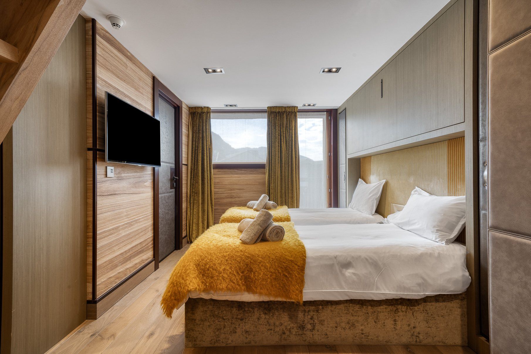 luxury chalet 7 Rooms for seasonal rent on MEGEVE (74120)