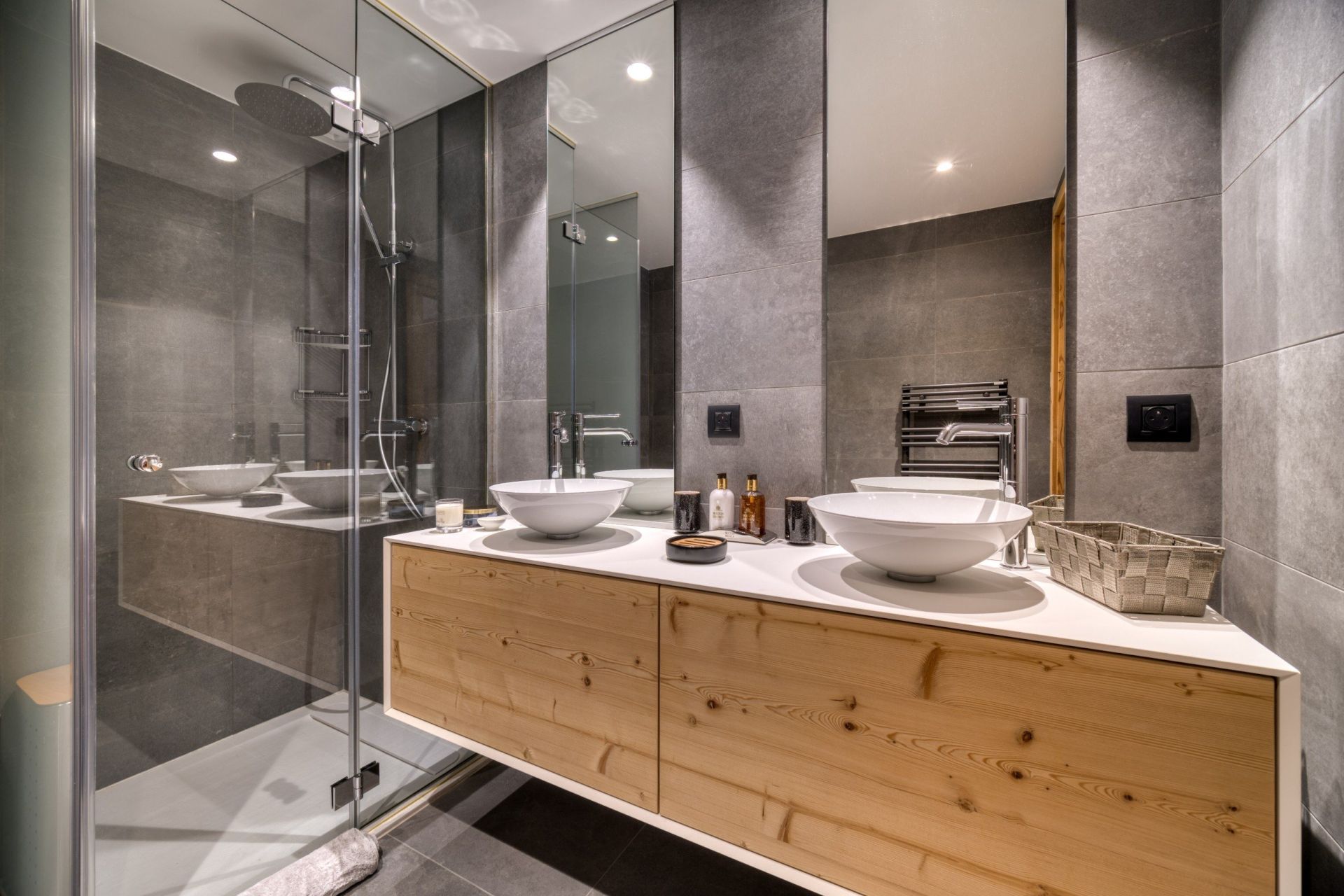 luxury apartment 5 Rooms for seasonal rent on MEGEVE (74120)