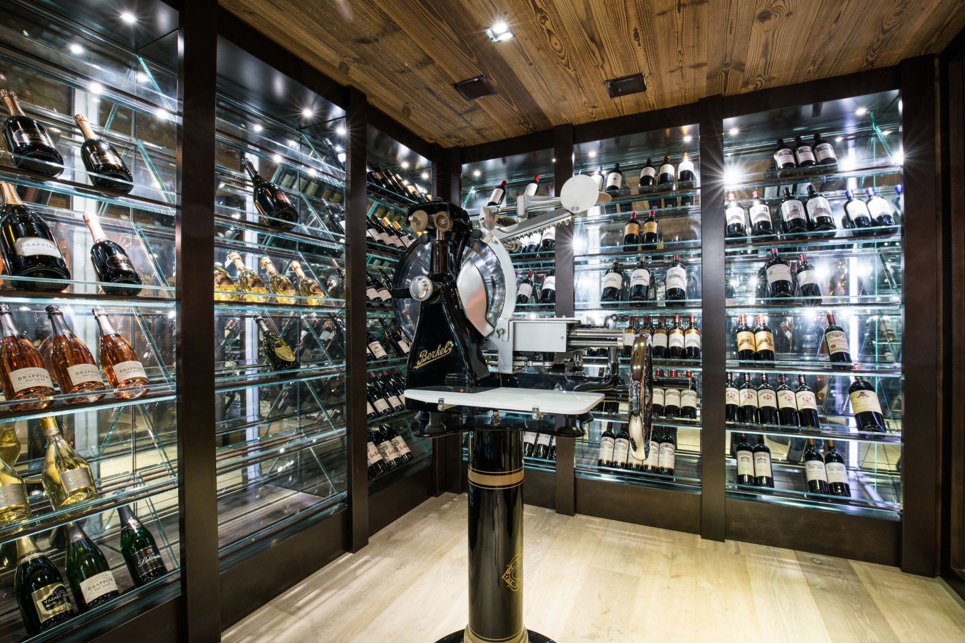 chalet de luxe 10 Pièces en location saisonnière sur MEGEVE (74120)