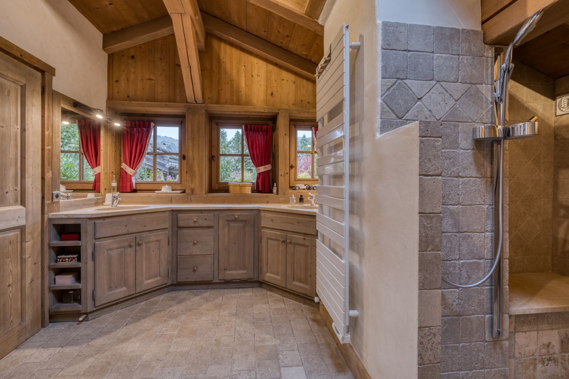 chalet de luxe 8 Pièces en location saisonnière sur MEGEVE (74120)