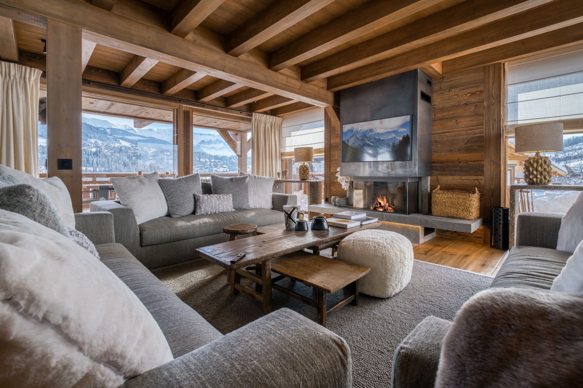 luxury chalet 8 Rooms for seasonal rent on MEGEVE (74120)
