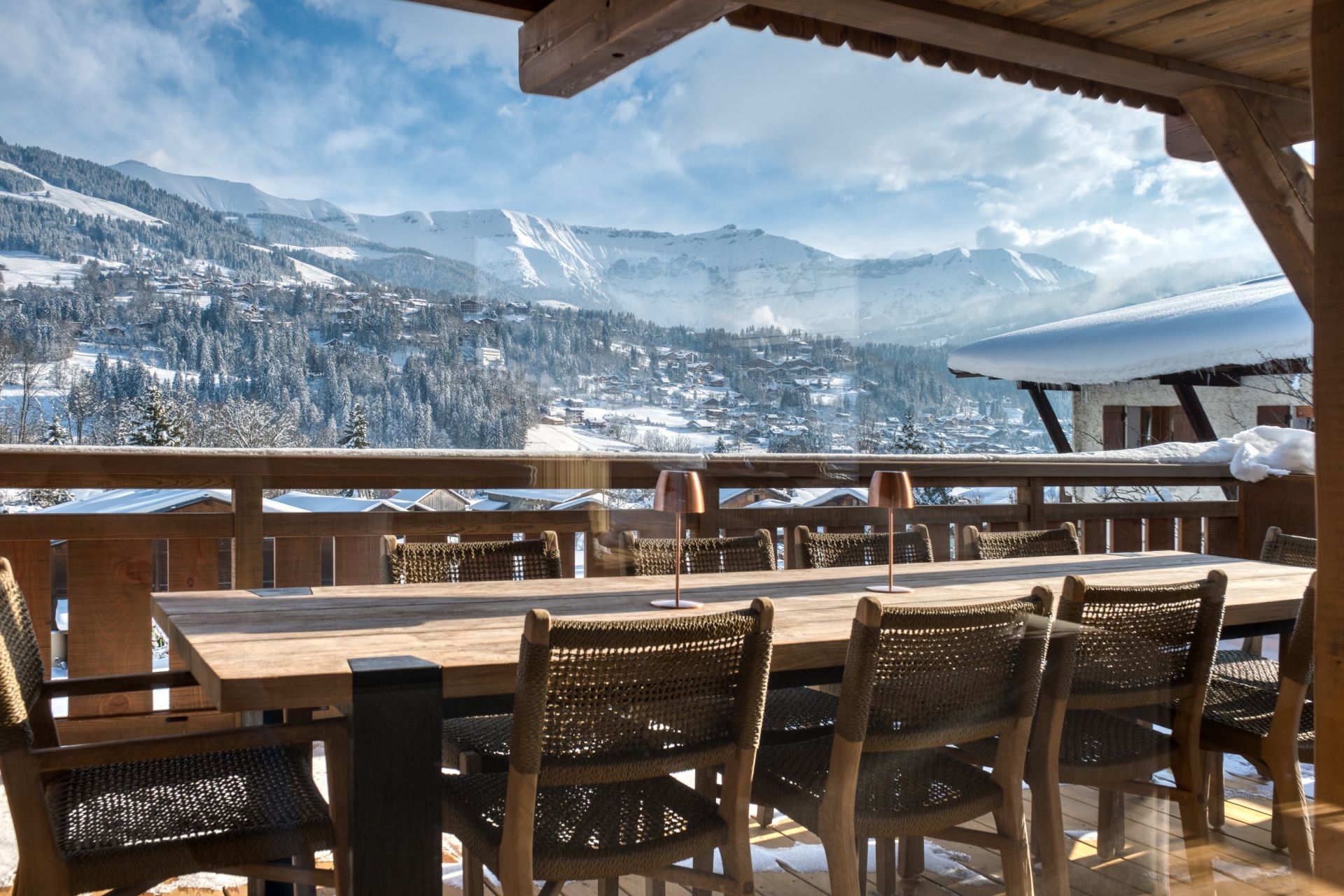 luxury chalet 8 Rooms for seasonal rent on MEGEVE (74120)
