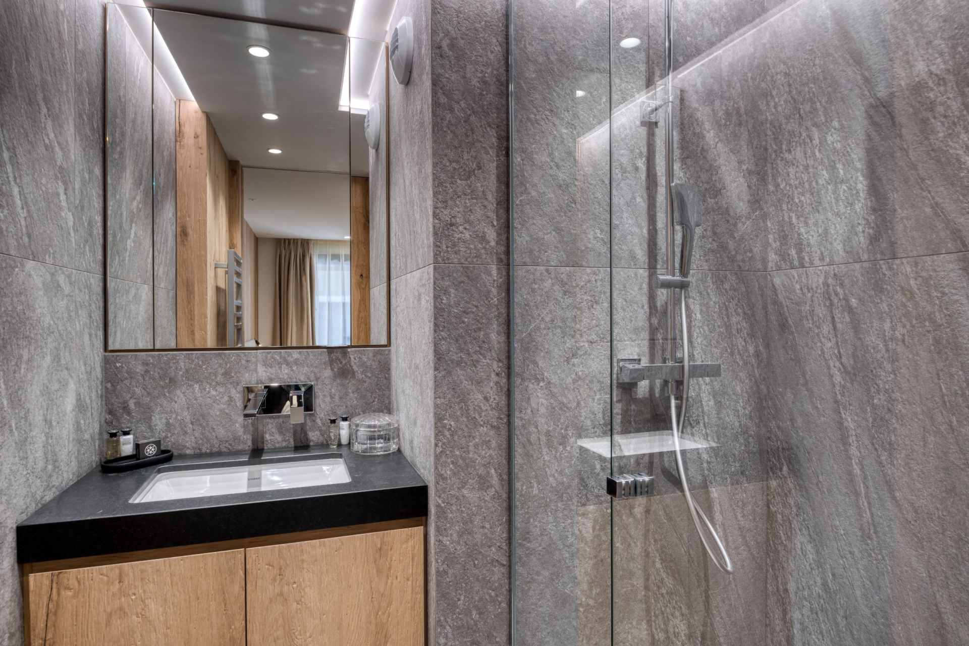 luxury apartment 4 Rooms for seasonal rent on MEGEVE (74120)