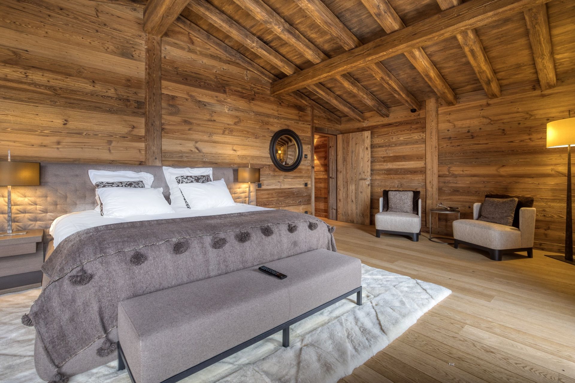 luxury chalet 10 Rooms for seasonal rent on MEGEVE (74120)
