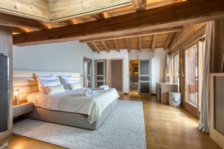 luxury chalet 8 Rooms for seasonal rent on MEGEVE (74120)