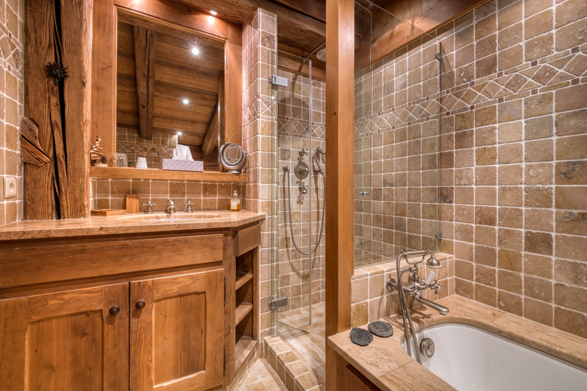 luxury chalet 10 Rooms for seasonal rent on MEGEVE (74120)