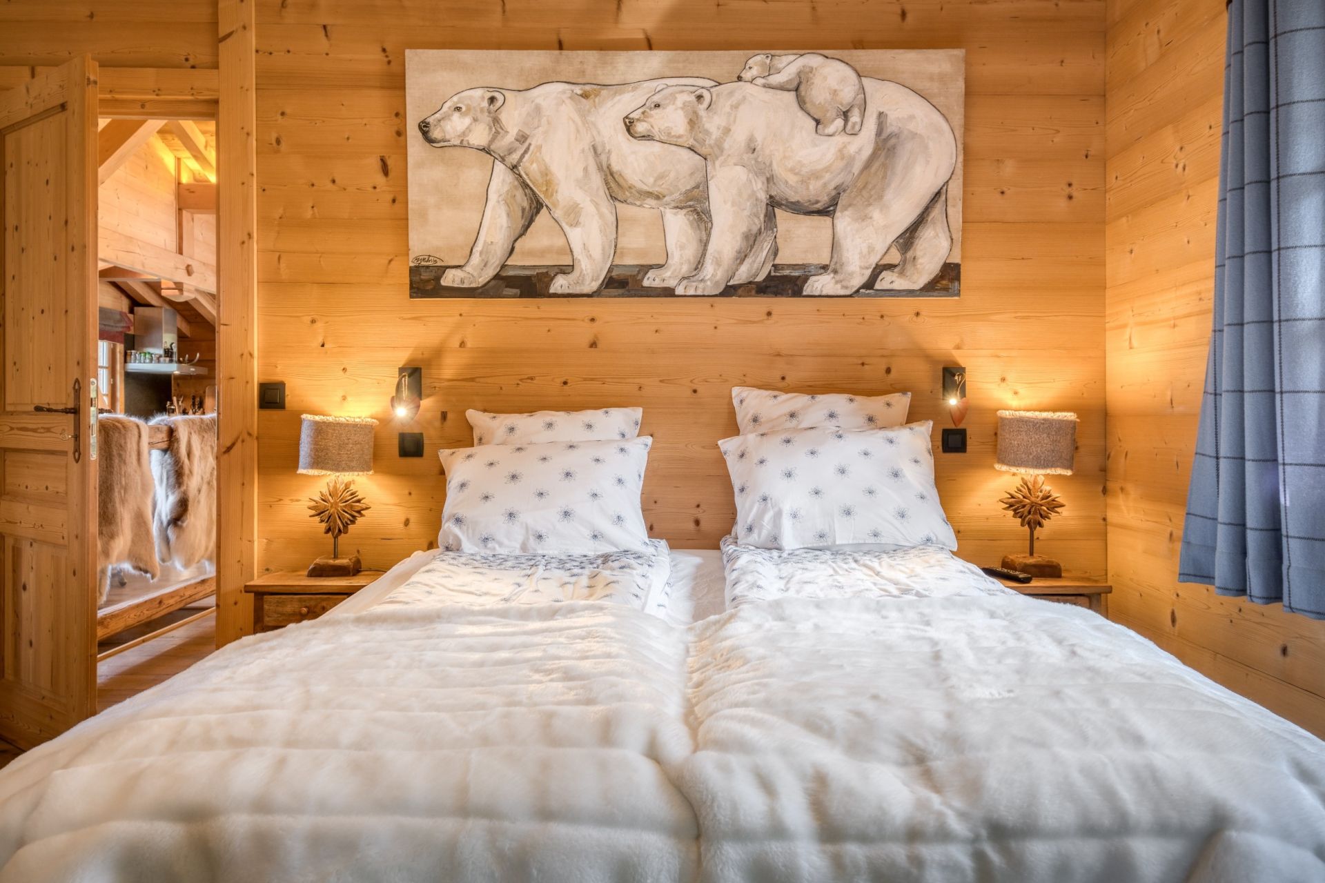luxury chalet 6 Rooms for seasonal rent on MEGEVE (74120)