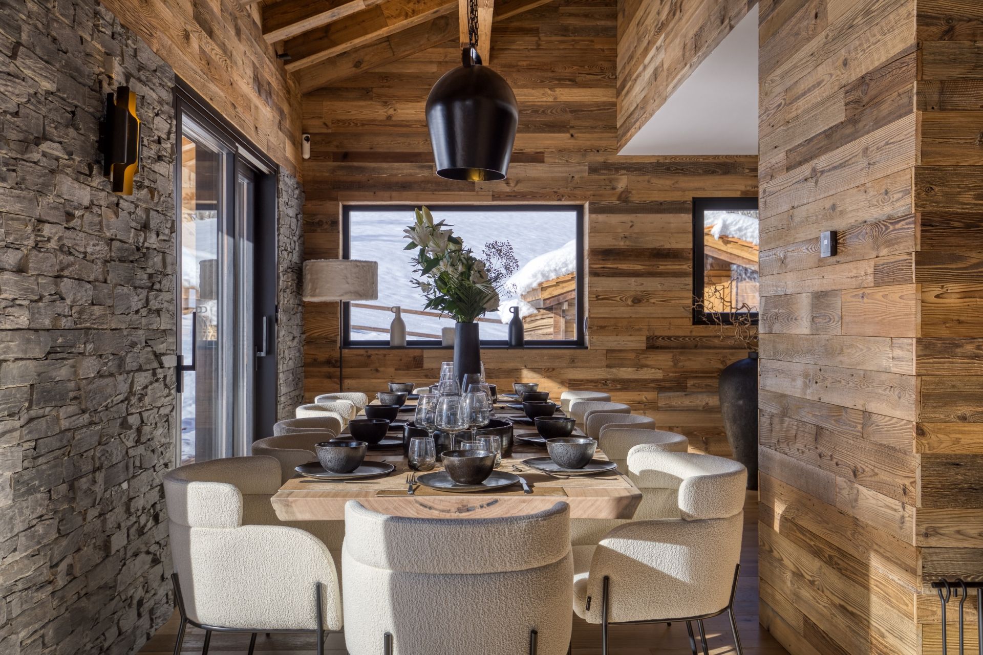luxury chalet 7 Rooms for seasonal rent on MEGEVE (74120)