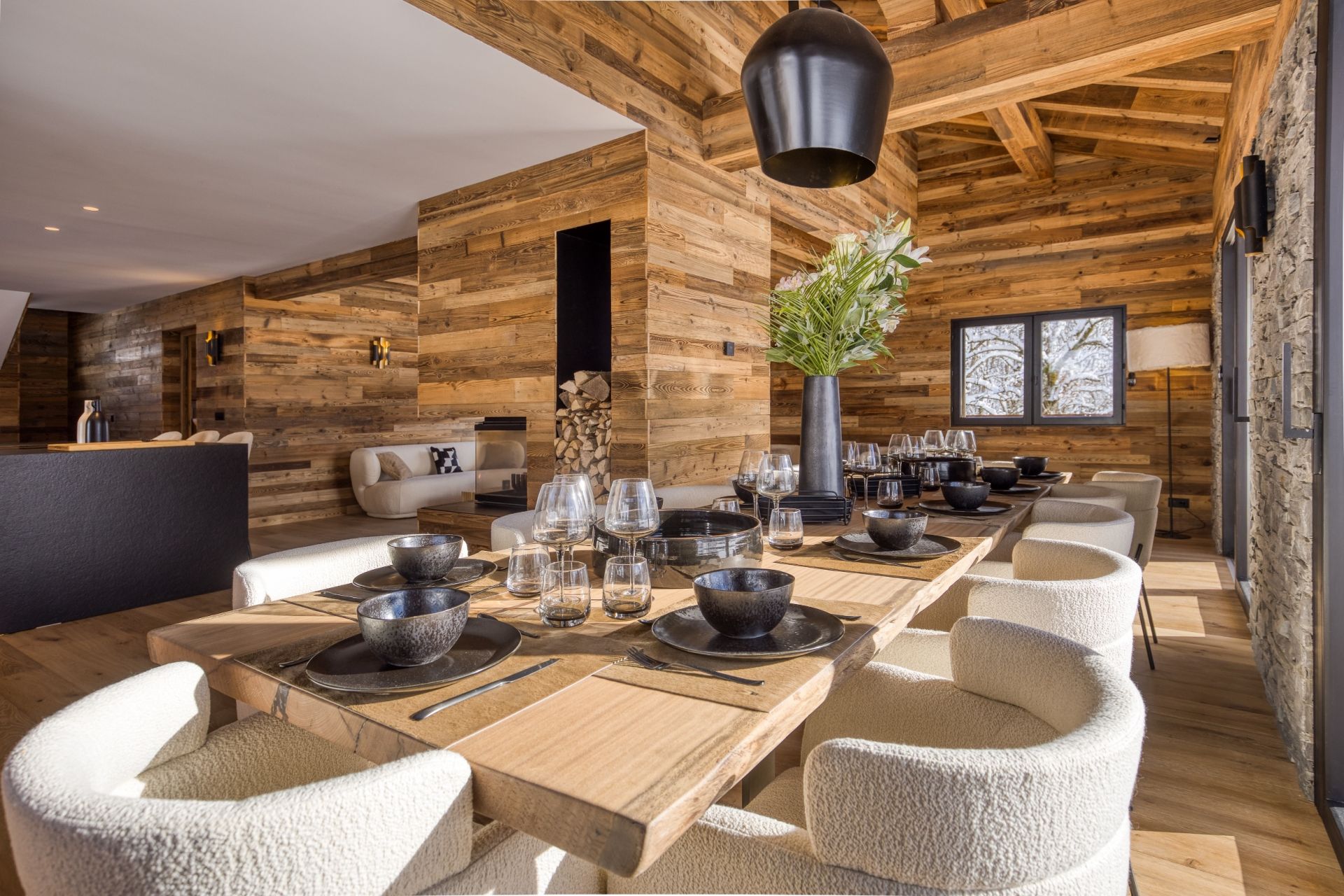 luxury chalet 7 Rooms for seasonal rent on MEGEVE (74120)