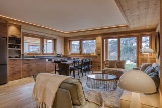 luxury chalet 8 Rooms for seasonal rent on MEGEVE (74120)