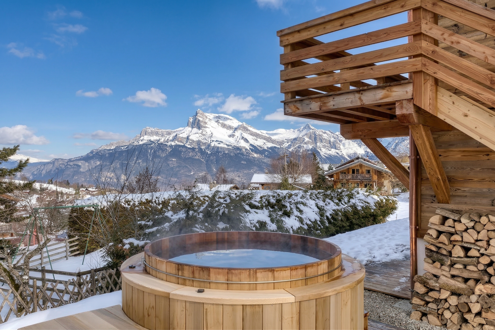 luxury chalet 8 Rooms for seasonal rent on MEGEVE (74120)