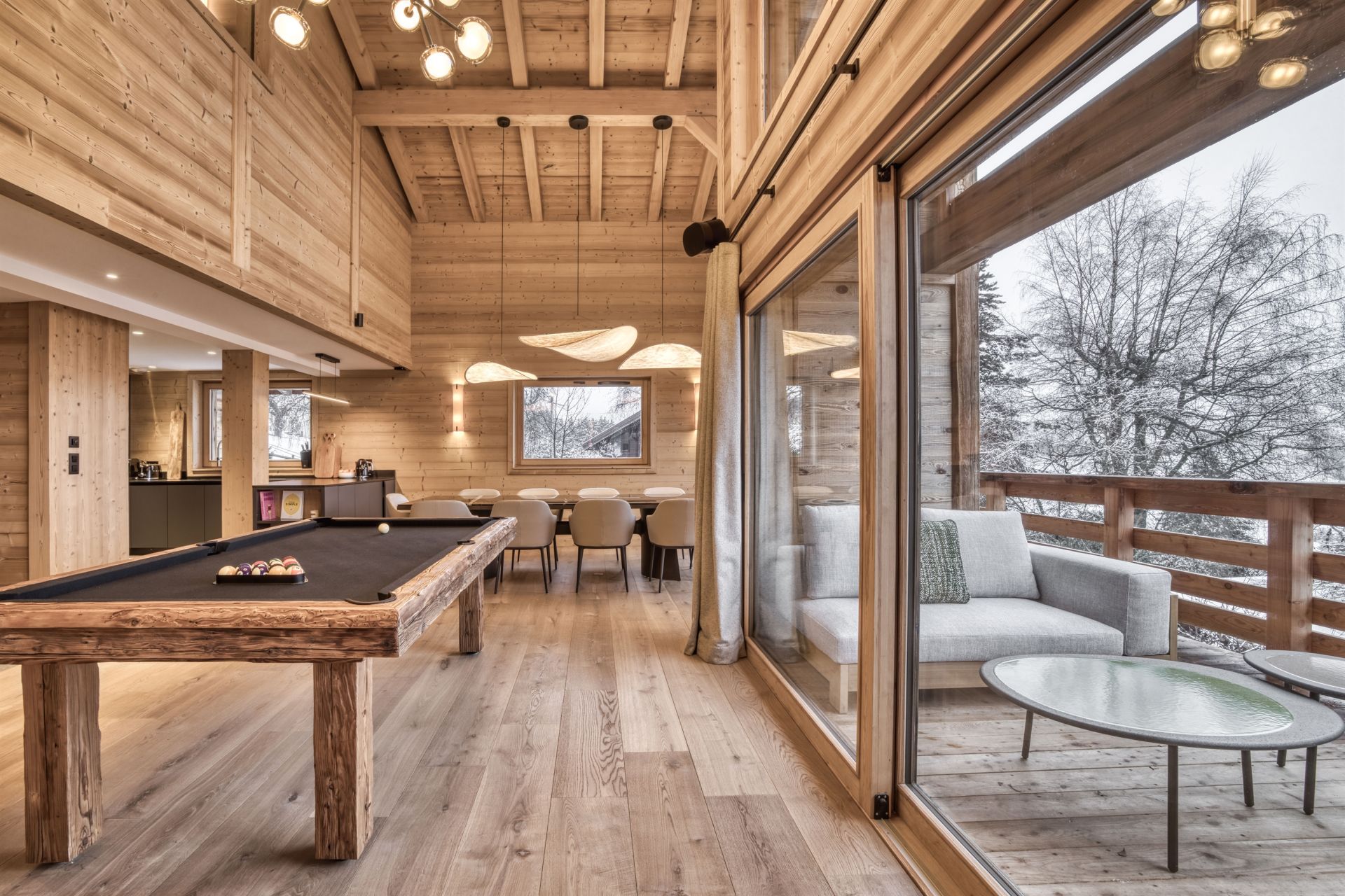 luxury chalet 8 Rooms for seasonal rent on MEGEVE (74120)