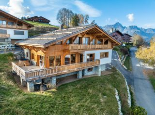chalet de luxe 6 Pièces en location saisonnière sur COMBLOUX (74920)