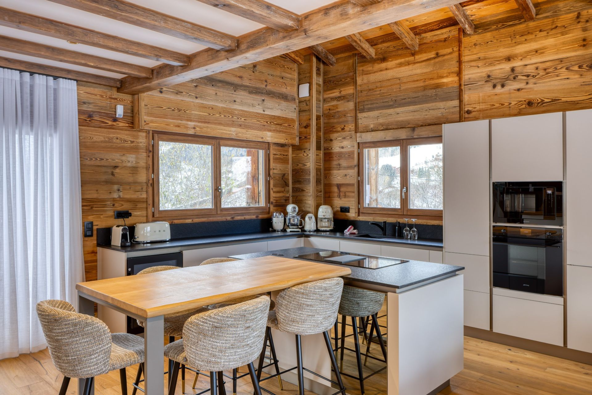 luxury chalet 5 Rooms for seasonal rent on MEGEVE (74120)