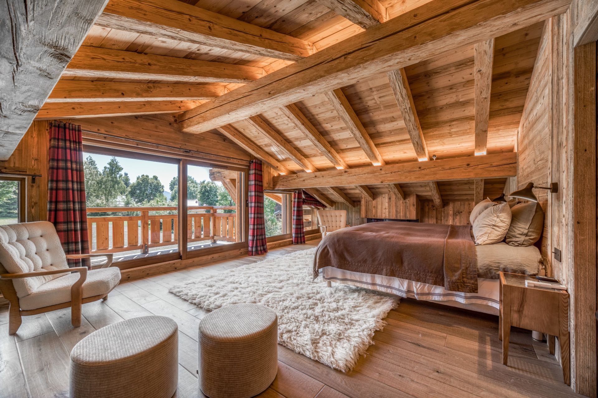 luxury chalet 10 Rooms for seasonal rent on MEGEVE (74120)