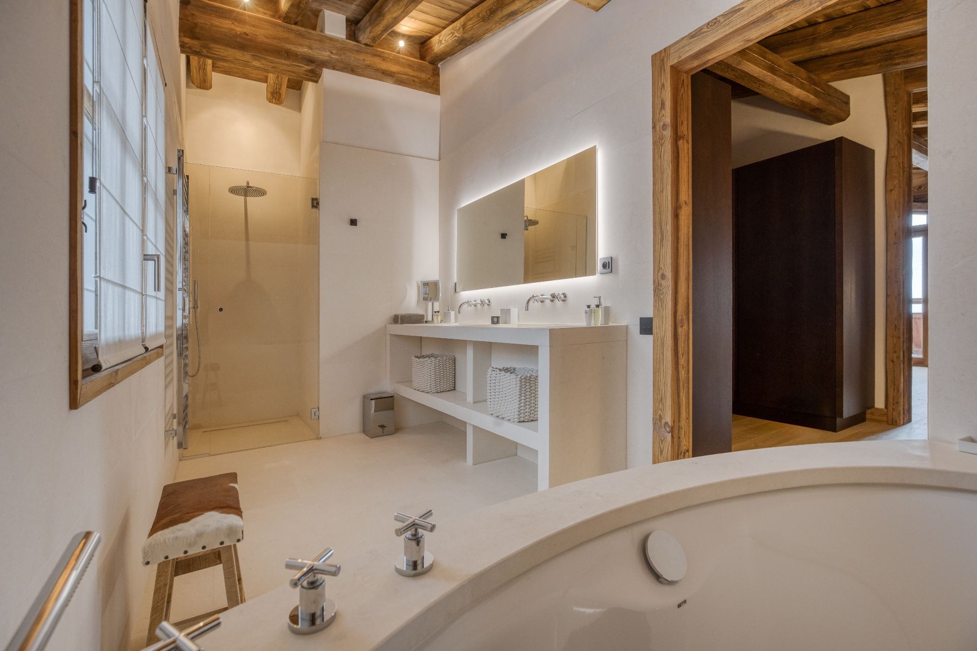 luxury chalet 7 Rooms for sale on MEGEVE (74120)