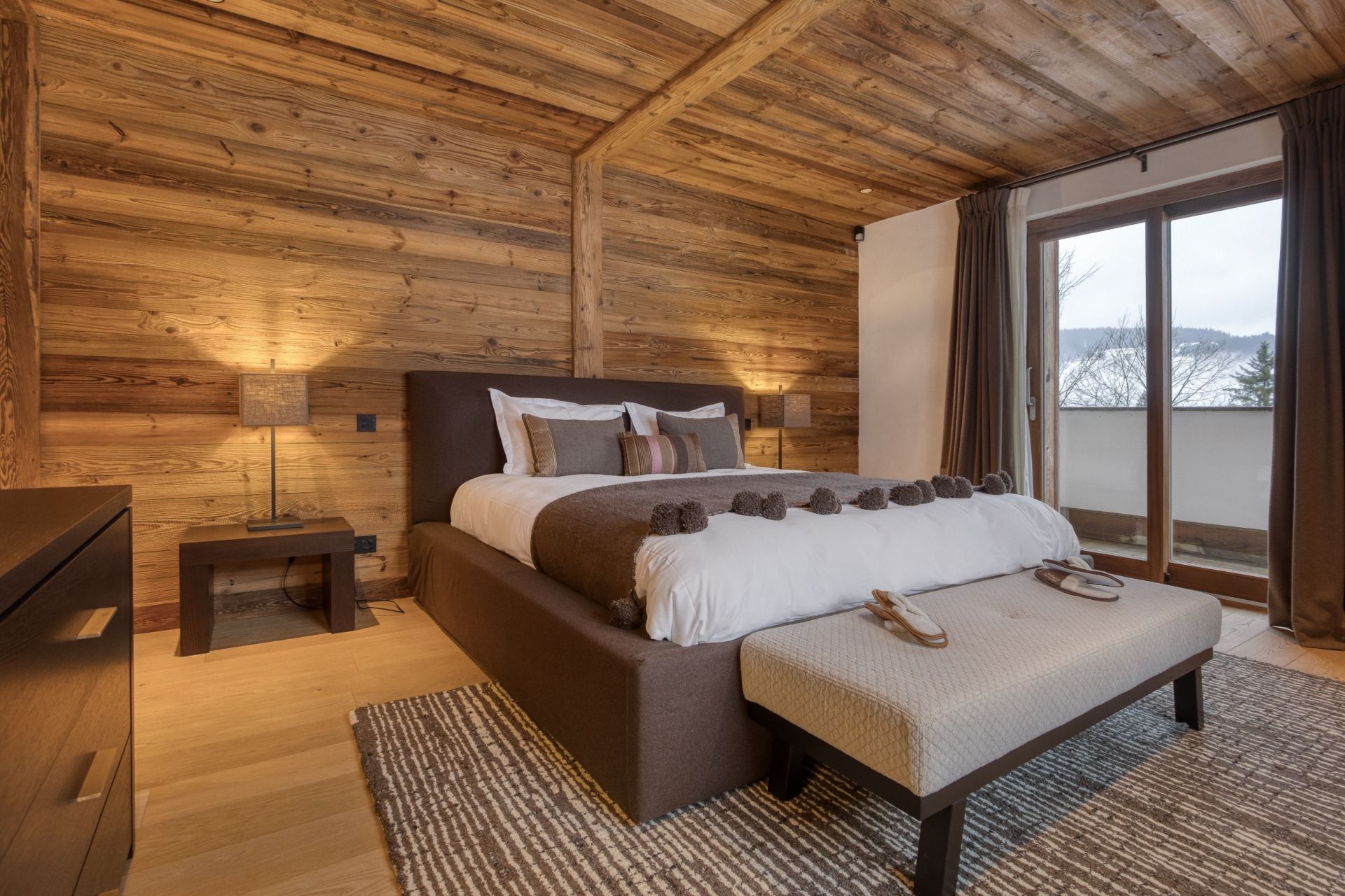 luxury chalet 7 Rooms for sale on MEGEVE (74120)
