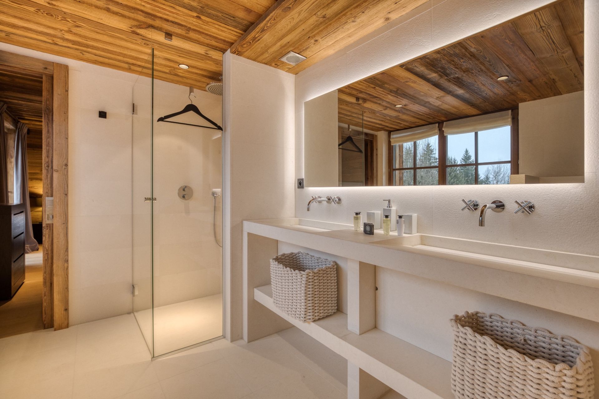 luxury chalet 7 Rooms for sale on MEGEVE (74120)