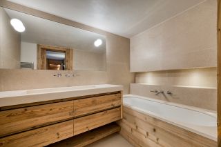 luxury chalet 10 Rooms for sale on MEGEVE (74120)