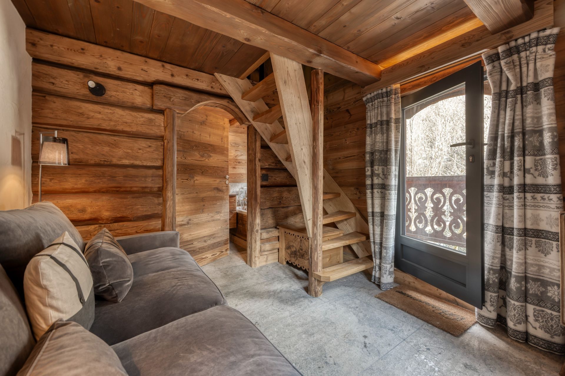 luxury chalet 8 Rooms for sale on MEGEVE (74120)