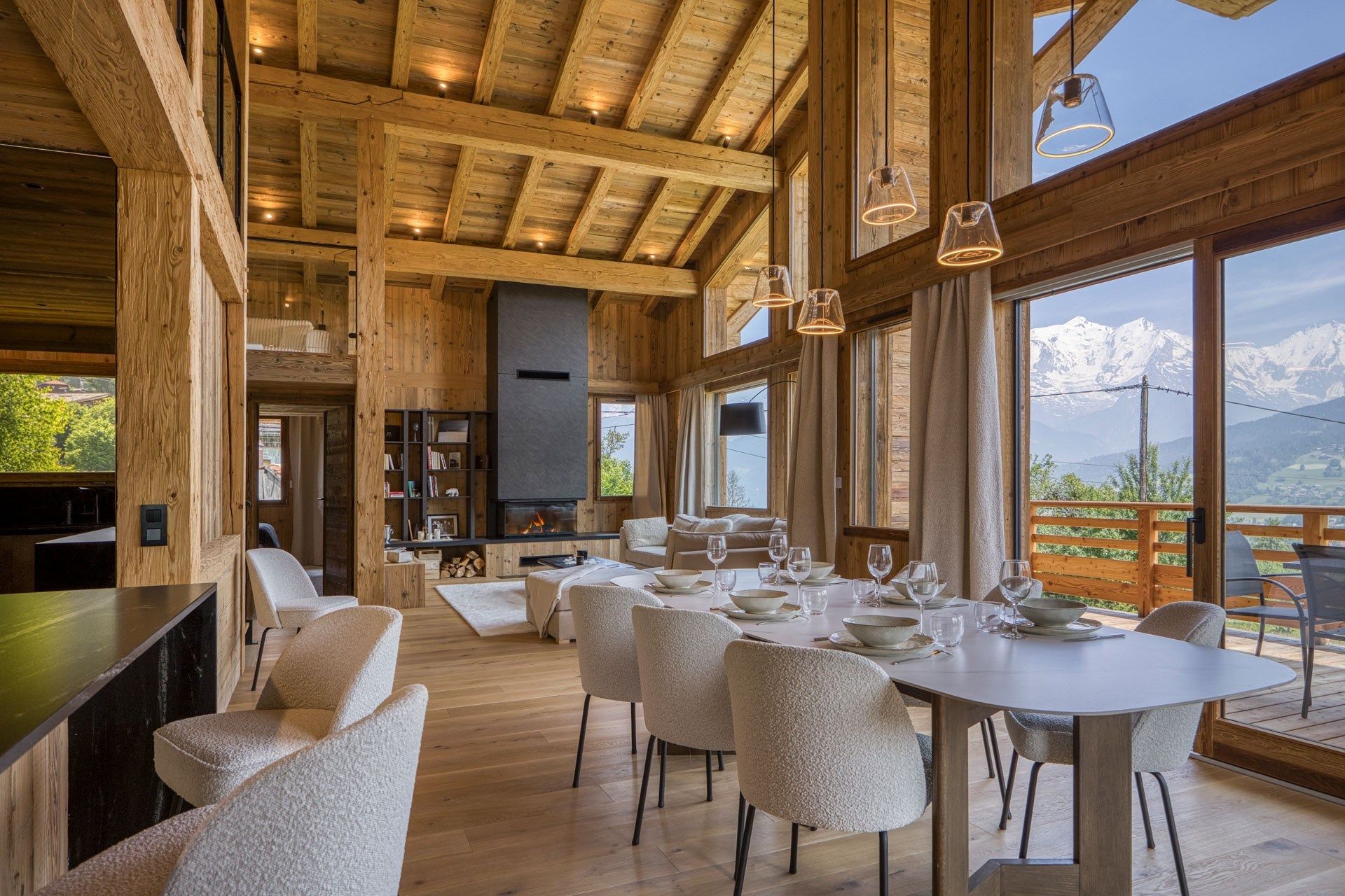 chalet de luxe 7 Pièces en location saisonnière sur COMBLOUX (74920)