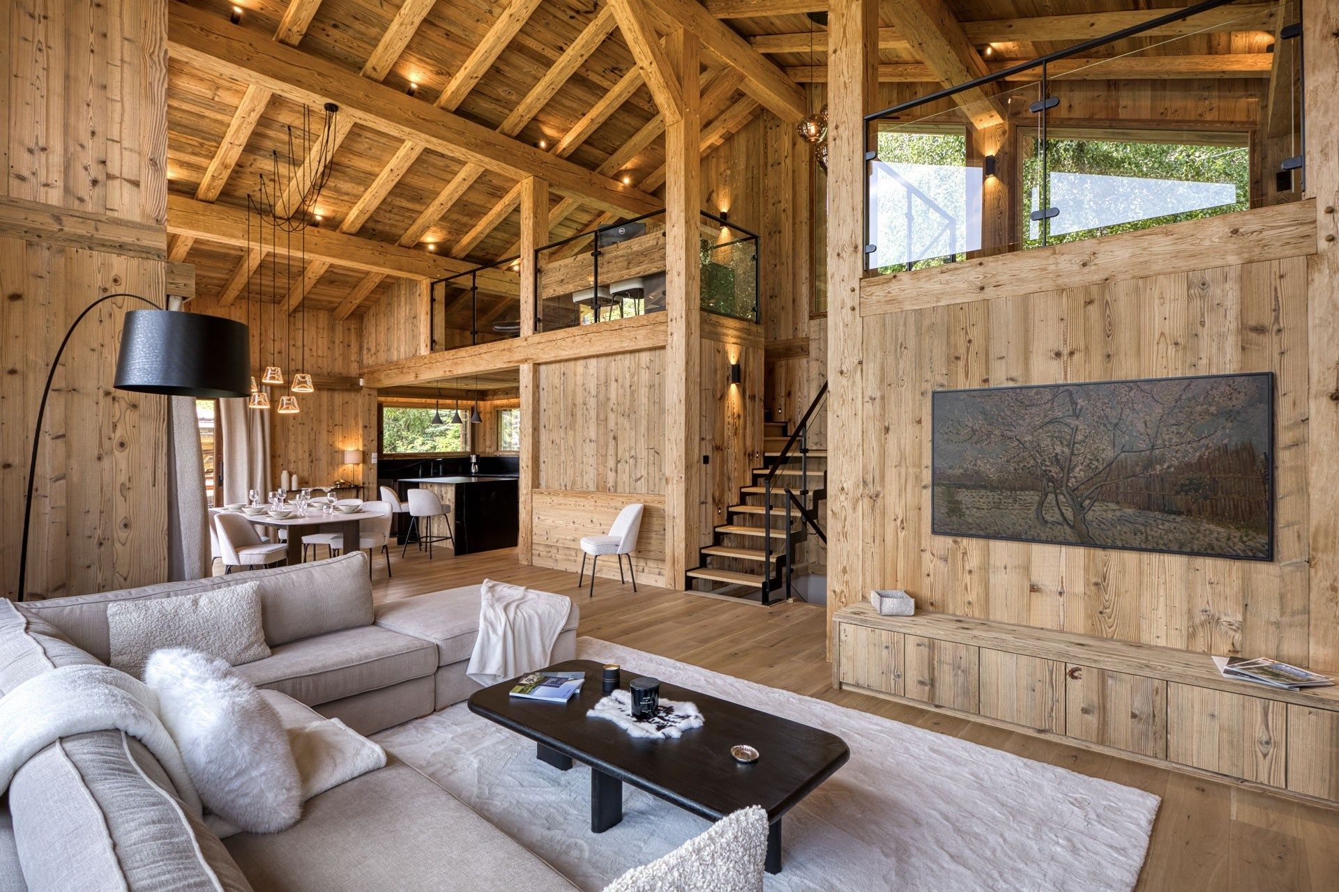 luxury chalet 7 Rooms for seasonal rent on COMBLOUX (74920)