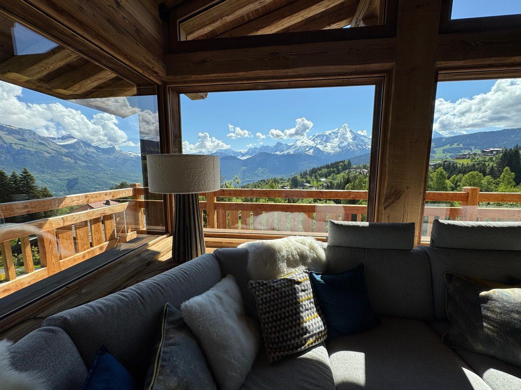 chalet de luxe 10 Pièces en location saisonnière sur COMBLOUX (74920)