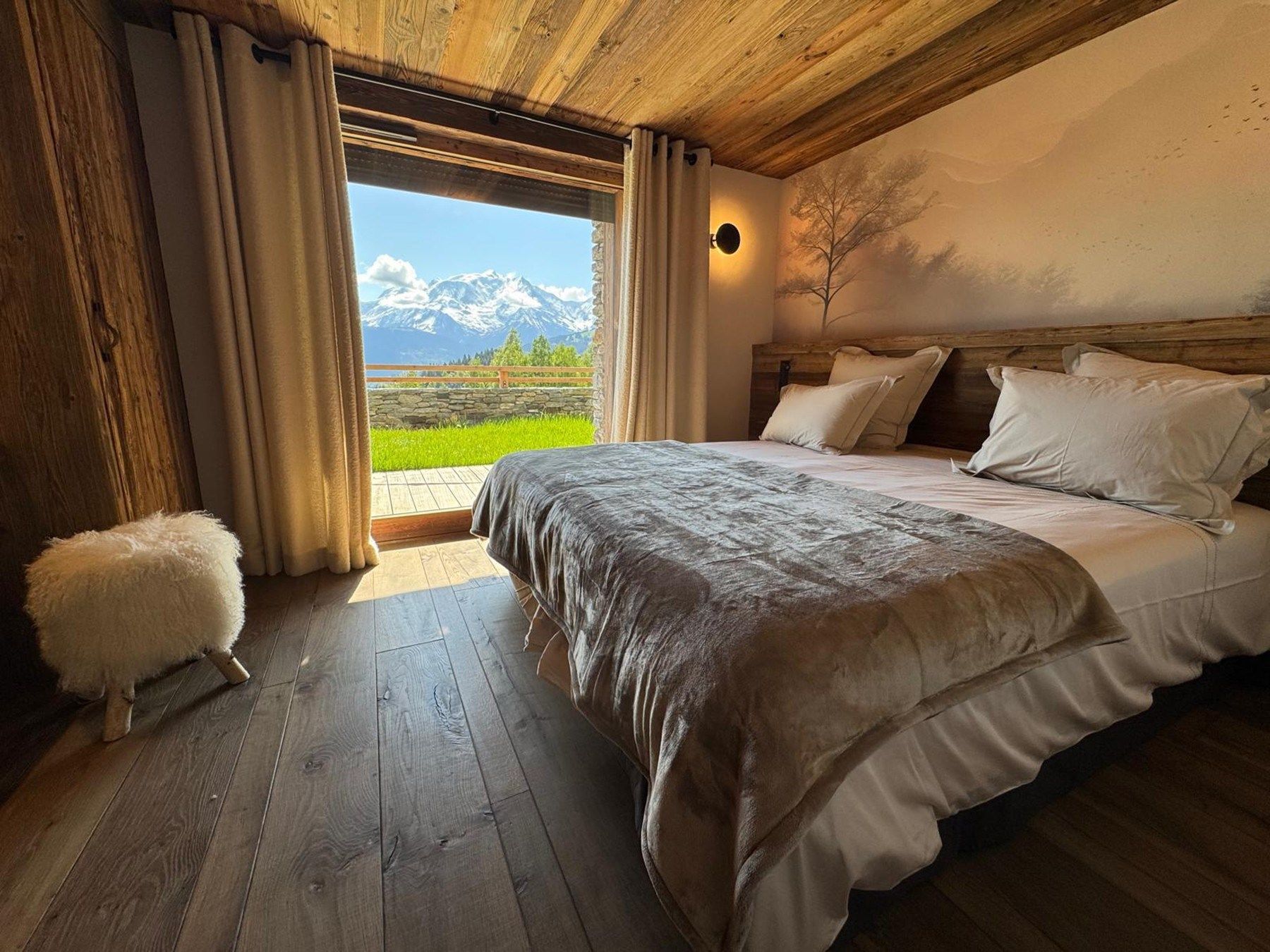 chalet de luxe 10 Pièces en location saisonnière sur COMBLOUX (74920)