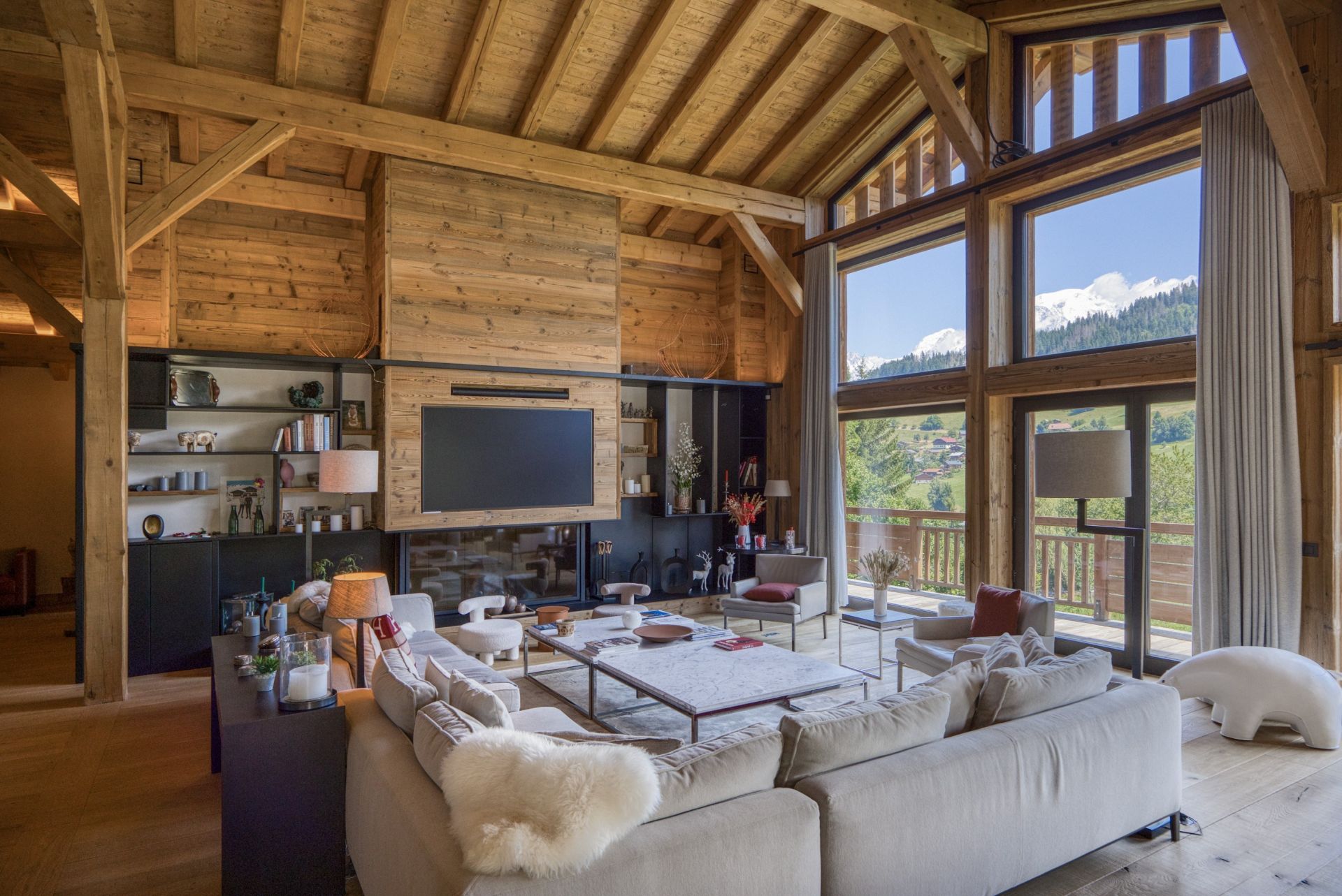 luxury chalet 13 Rooms for sale on MEGEVE (74120)