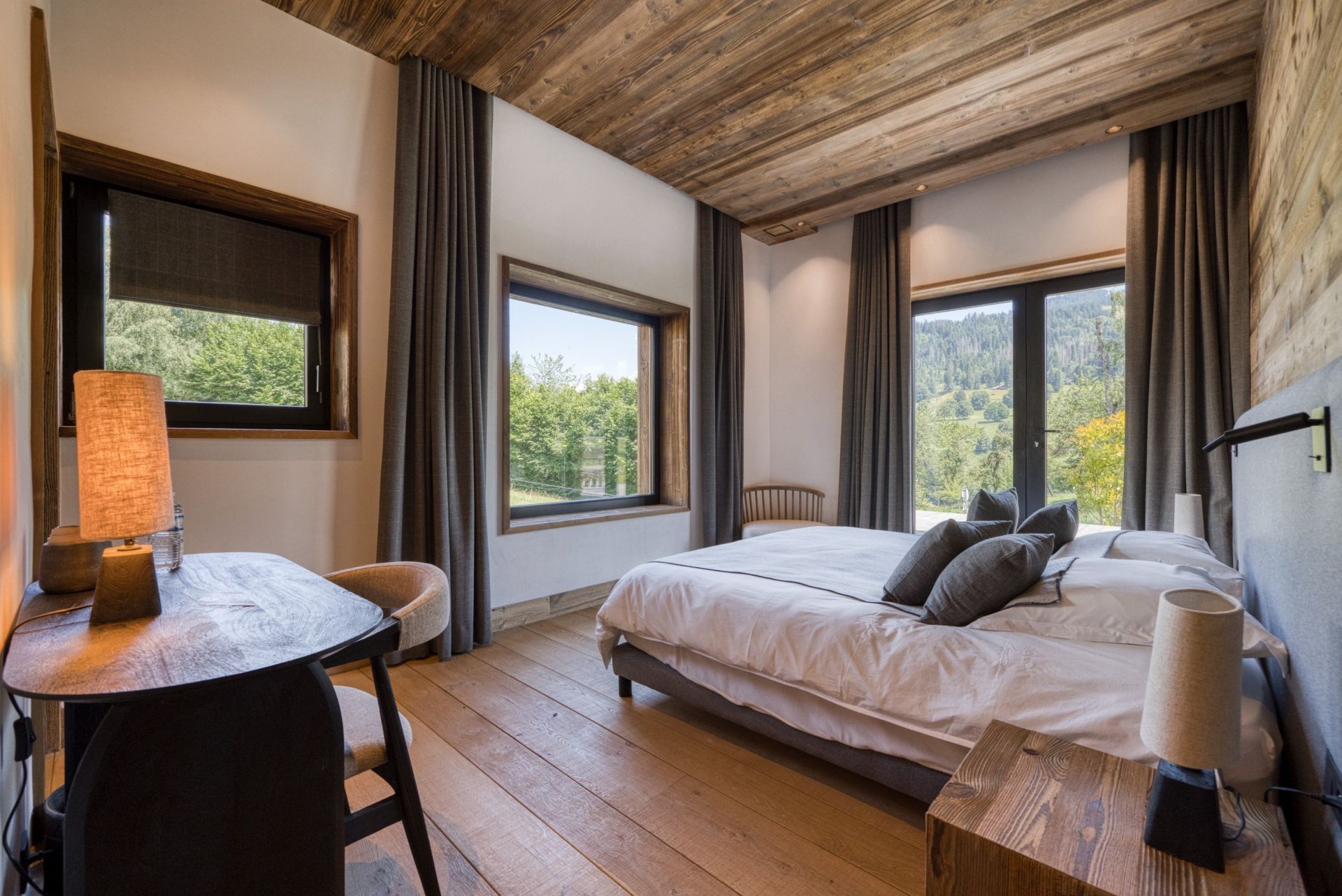 luxury chalet 13 Rooms for sale on MEGEVE (74120)