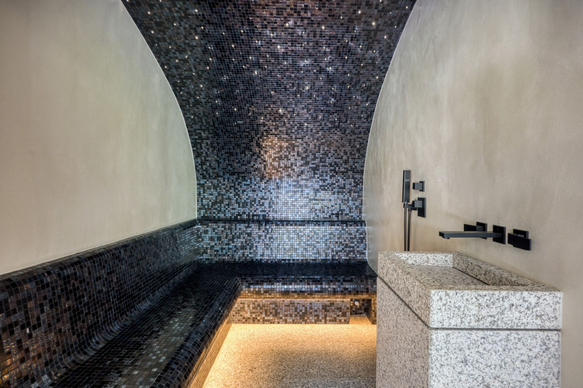 luxury chalet 13 Rooms for sale on MEGEVE (74120)