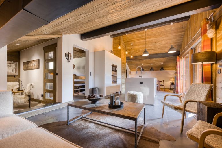 luxury apartment 6 Rooms for sale on MEGEVE (74120)