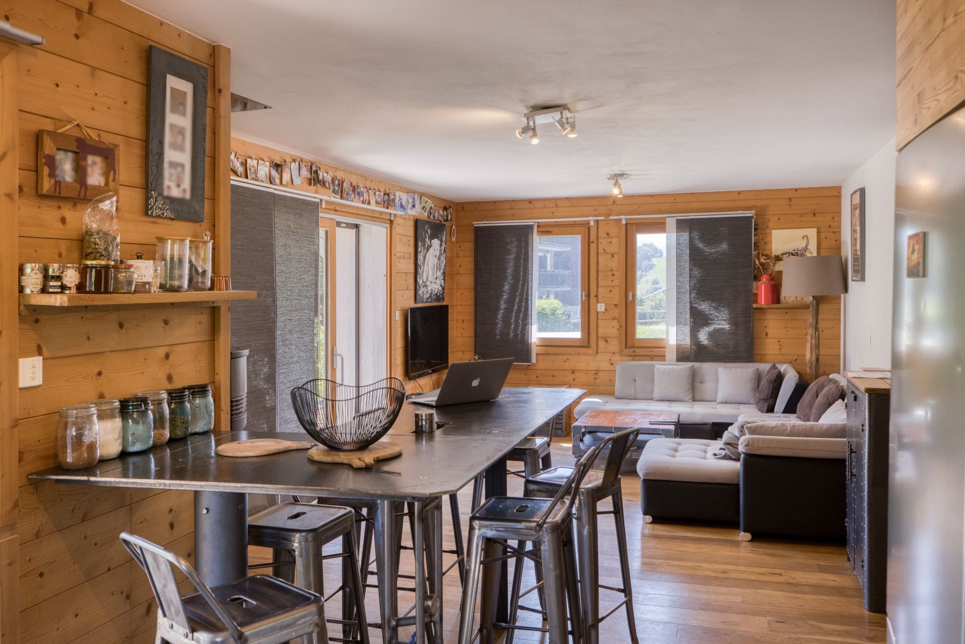 luxury apartment 4 Rooms for sale on MEGEVE (74120)