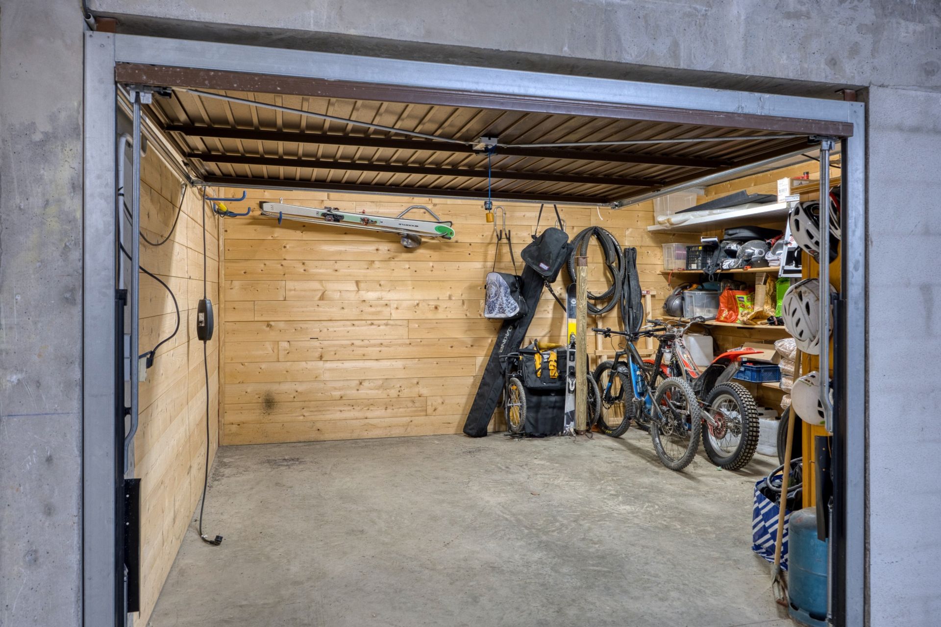 luxury apartment 4 Rooms for sale on MEGEVE (74120)