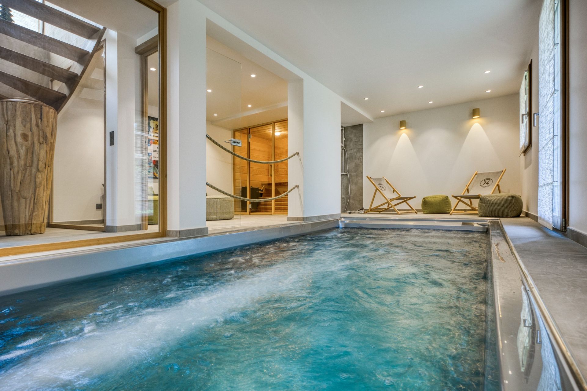 luxury chalet 7 Rooms for sale on MEGEVE (74120)