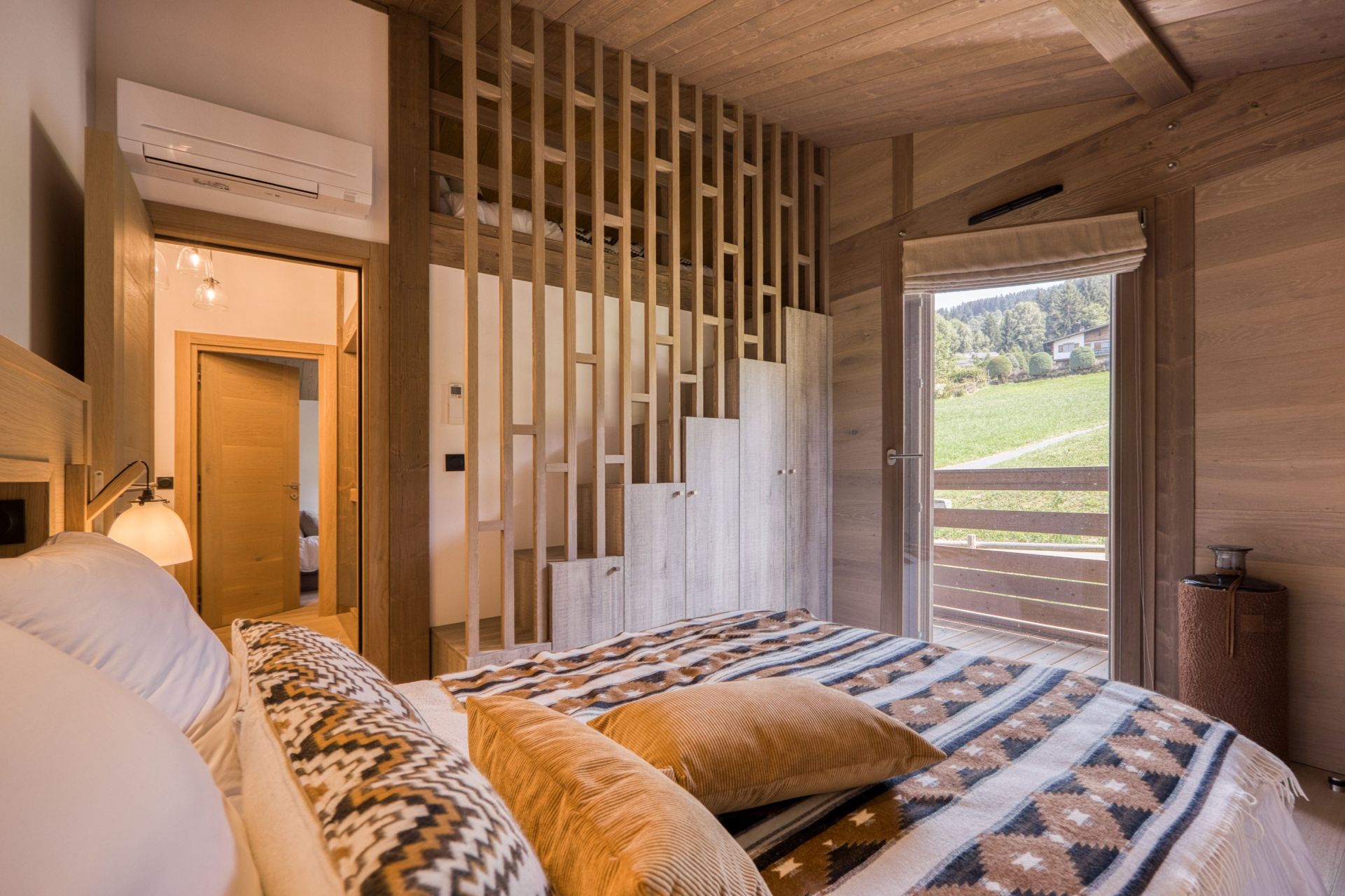 luxury chalet 7 Rooms for sale on MEGEVE (74120)