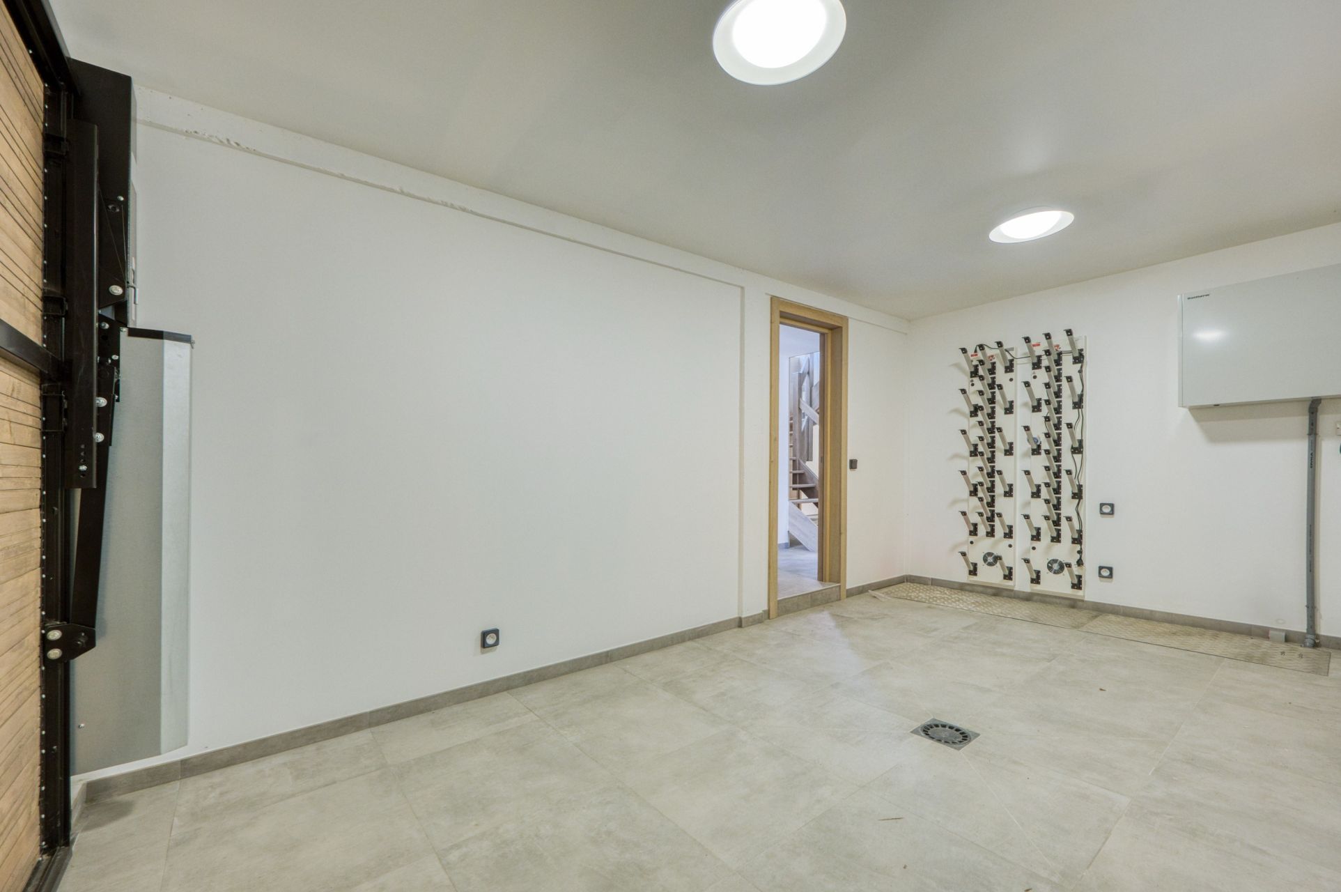 luxury chalet 7 Rooms for sale on MEGEVE (74120)