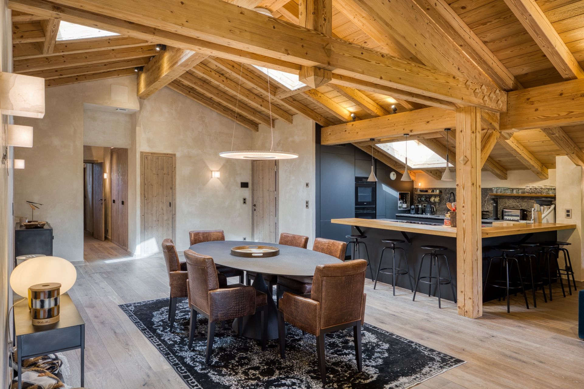 luxury apartment 5 Rooms for sale on MEGEVE (74120)