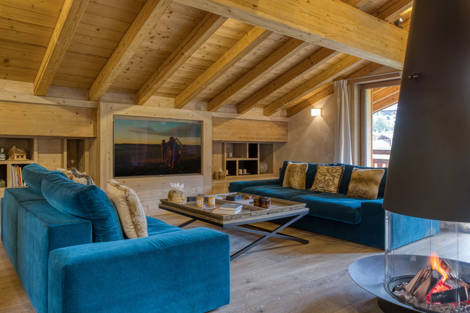 luxury apartment 5 Rooms for sale on MEGEVE (74120)