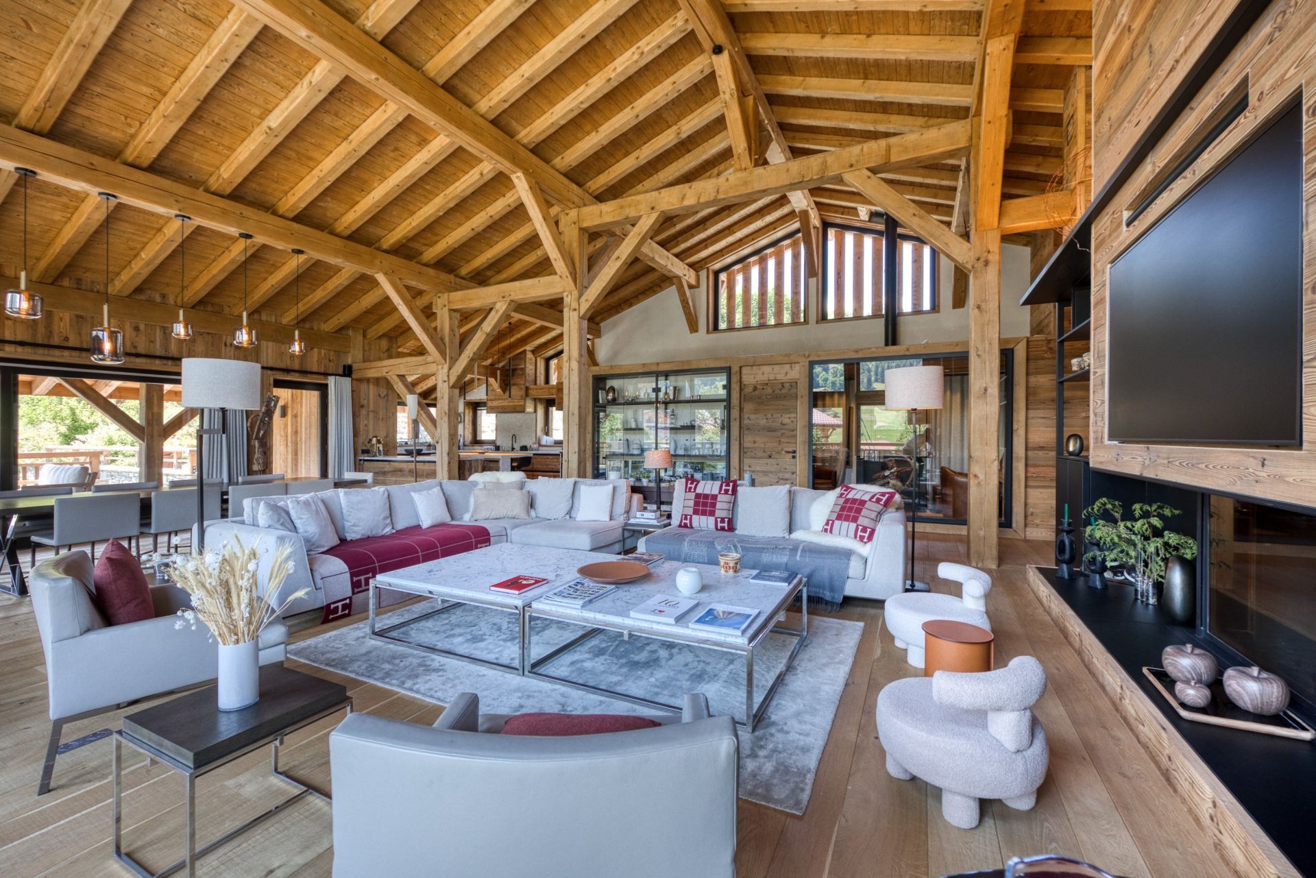 luxury chalet 13 Rooms for seasonal rent on MEGEVE (74120)