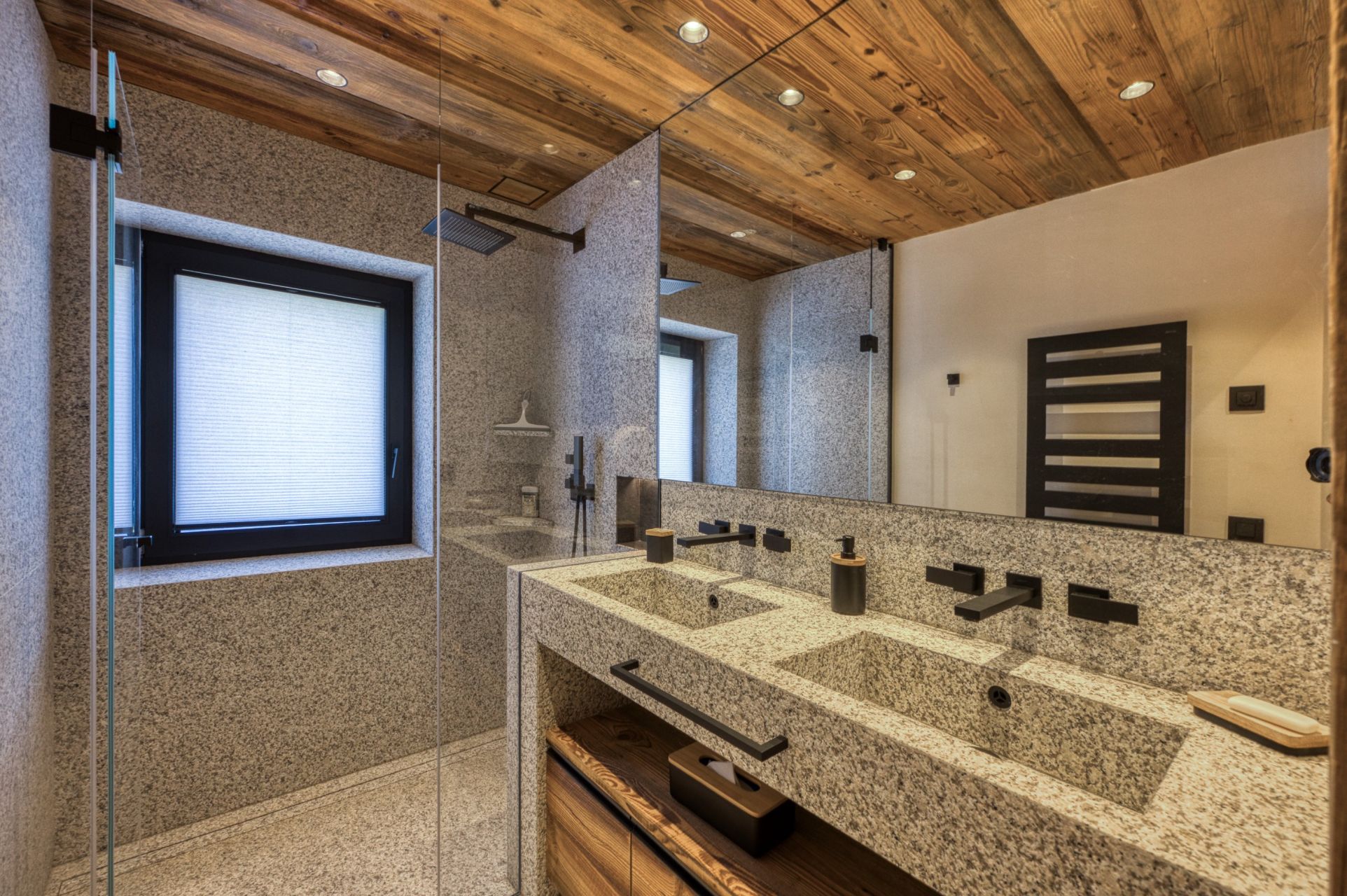 luxury chalet 13 Rooms for seasonal rent on MEGEVE (74120)