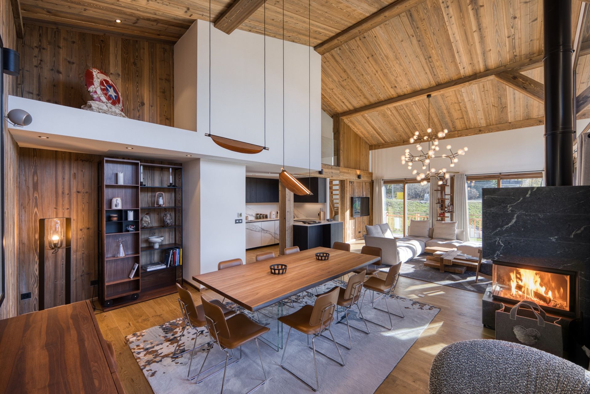 luxury chalet 8 Rooms for seasonal rent on MEGEVE (74120)