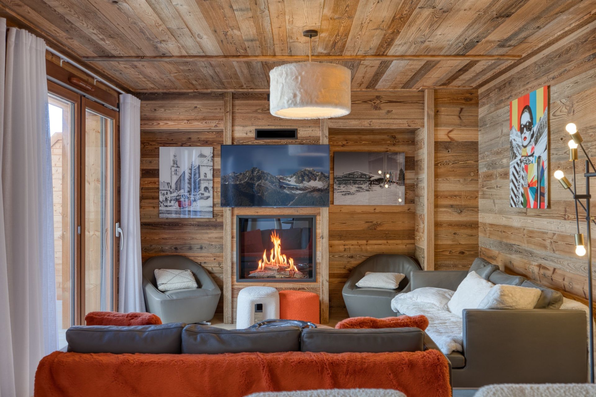 luxury apartment 5 Rooms for sale on MEGEVE (74120)