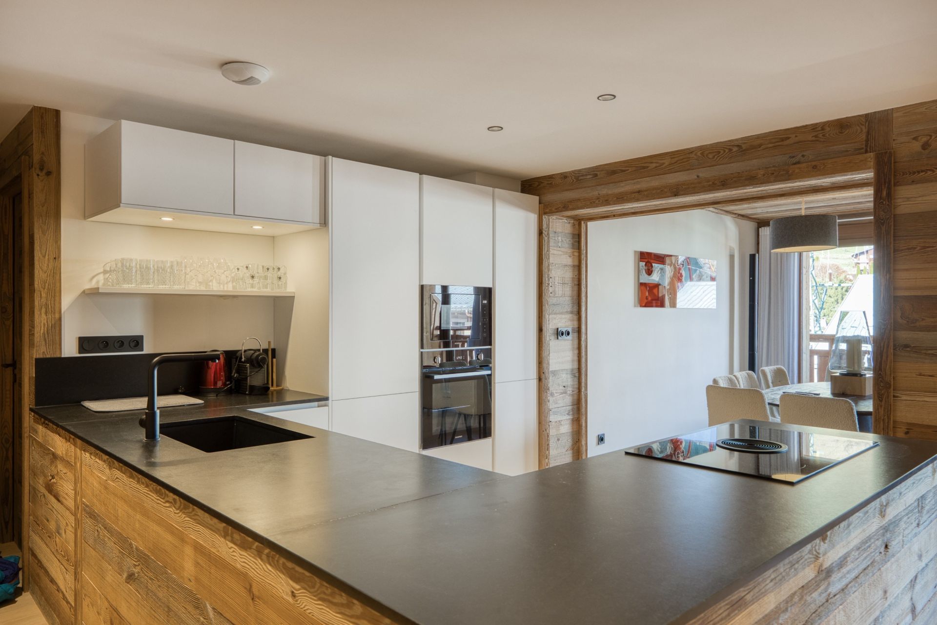luxury apartment 5 Rooms for sale on MEGEVE (74120)