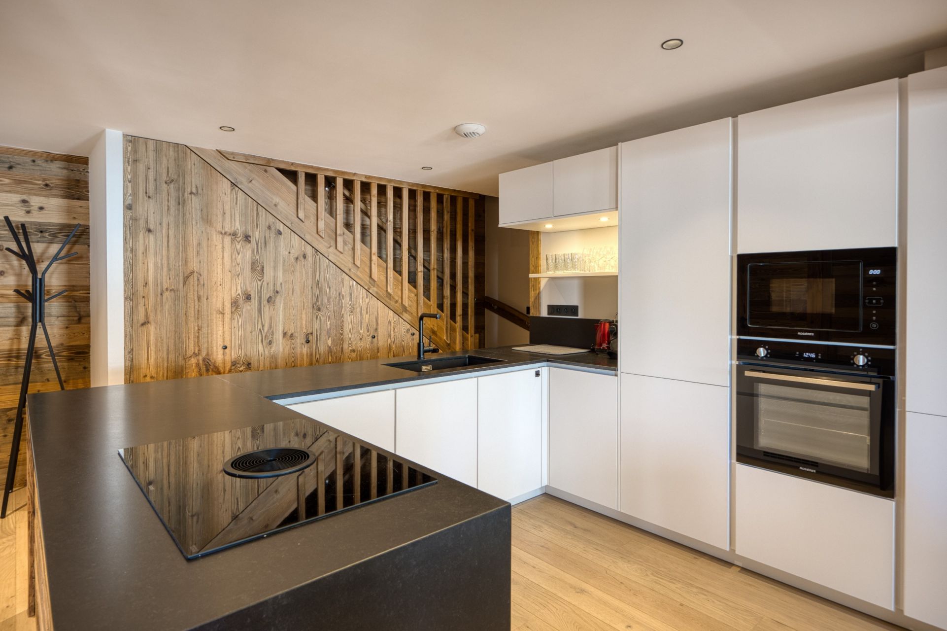 luxury apartment 5 Rooms for sale on MEGEVE (74120)