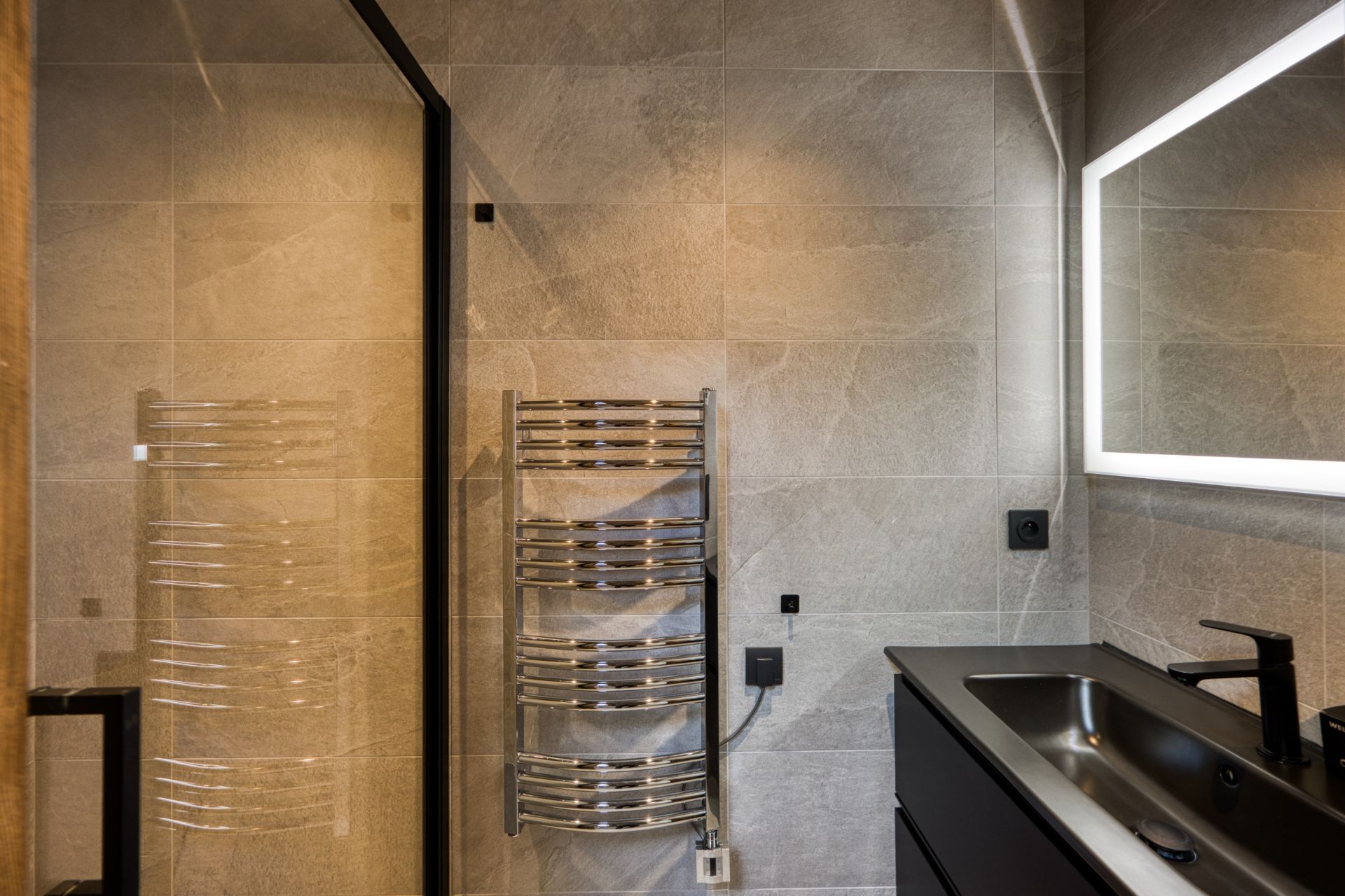 luxury apartment 5 Rooms for sale on MEGEVE (74120)